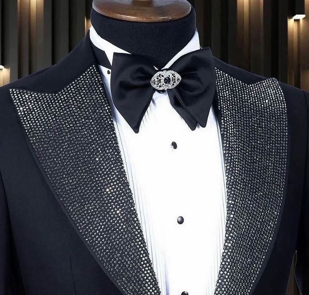 Men Formal Wear Modern - Jas Tuxedo Pria Formal Berhias Manik-Manik